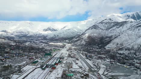 Starker-Schneefall,-Luftaufnahme-Des-Kaschmir-Tals-In-Der-Wintersaison