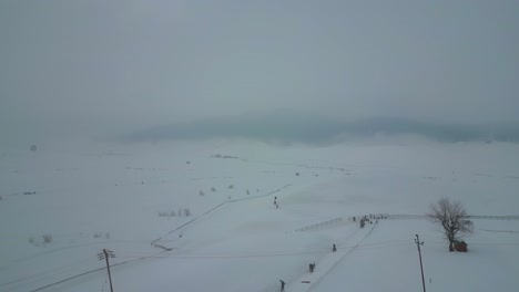 Starker-Schneefall,-Luftaufnahme-Des-Kaschmir-Tals-In-Der-Wintersaison