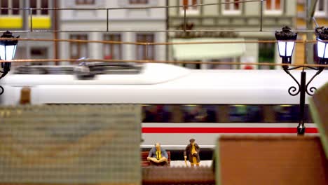 Primer-Plano-De-Parte-Del-Diseño-Del-Modelo-De-Tren-En-La-25ª-Exposición-De-Modelos-De-Trenes-En-Movimiento-En-Kaltern,-Tirol-Del-Sur,-Italia