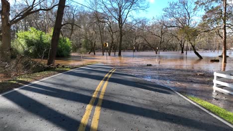 Paso-Elevado-Aéreo-De-La-Carretera-Inundada.-Tema-De-Clima-Extremo