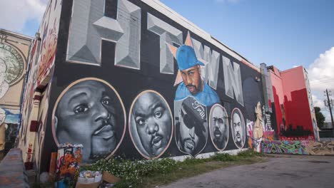 Time-lapse-of-cloudy-sky-over-Houston,-Texas-graffiti-wall