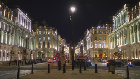 A-view-of-London-by-night-and-the-beautiful-illuminated-buildings