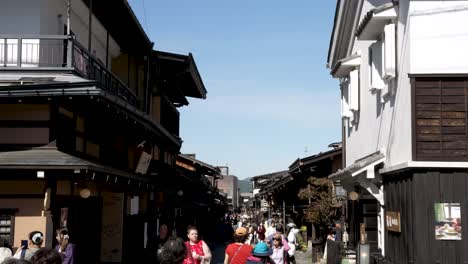 Crowded-Japenese-cultural-district-Sanmachi-Suj-edo-period-architecture