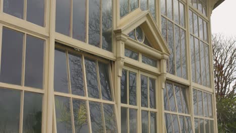 Architecture-detail-of-Geenhouse-at-the-National-Botanic-Gardens-during-winter-in-Dublin,-Ireland