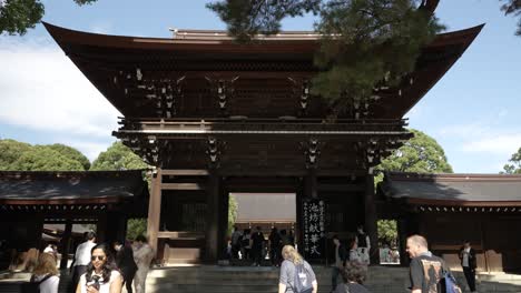 Minamijinmon-Toreingang-Zum-Haupthof-Am-Meji-Schrein-In-Tokio