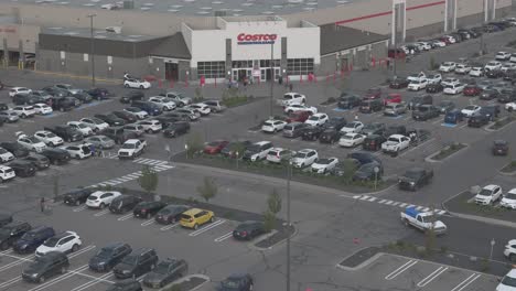 El-Costco-En-Heritage-Meadows-Se-Ve-Desde-El-Punto-De-Vista-De-Un-Dron-Aéreo.