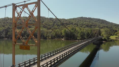 Vista-Aérea-Del-Puente-Beaver-En-Arkansas