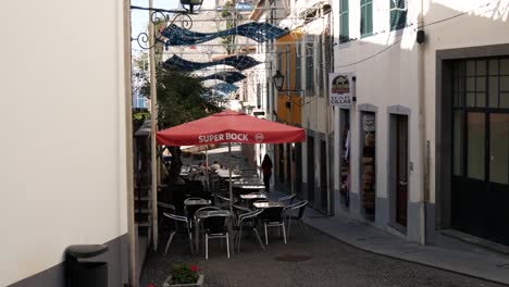 Vista-De-La-Calle-Del-Pueblo-De-Ponta-Do-Sol,-Madeira.