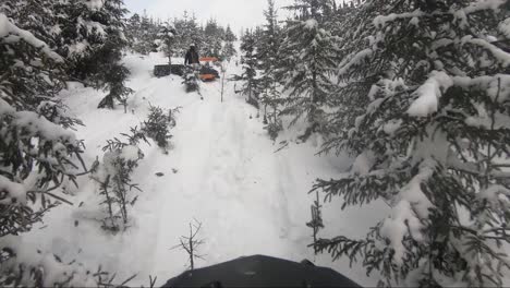 Vídeos-De-Motos-De-Nieve-Durante-El-Invierno.