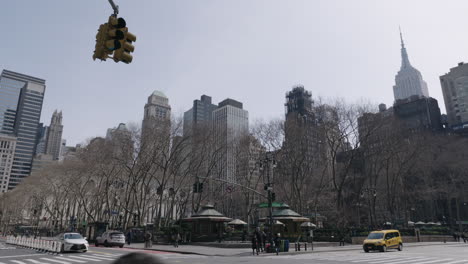 Few-people-on-corner-of-Bryant-Park-during-Corona-Virus-outbreak