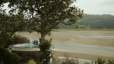 River-Dwyryd-At-Low-Tide-In-Portmeirion,-An-Italian-Style-Tourist-Village-On-The-Coast-Of-North-Wales,-UK