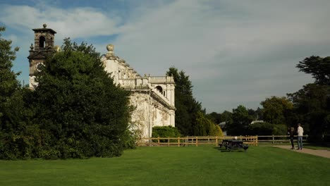 Restos-Del-Trentham-Hall-En-Los-Jardines-De-Trentham-Estate