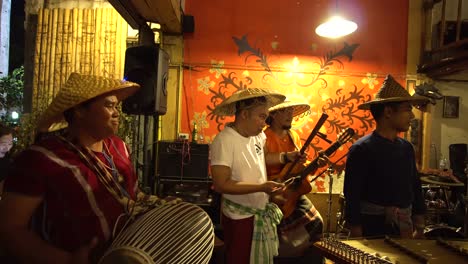 Artists-playing-typical-music-in-the-streets-of-Vietnam