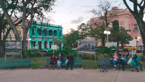 Der-Hauptplatz-Oder-Plaza-Der-Stadt-Santa-Clara-In-Kuba