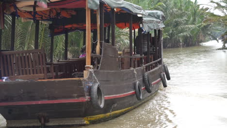 Transpostación-Local-En-El-Delta-Del-Río-Mekong-Vietnam