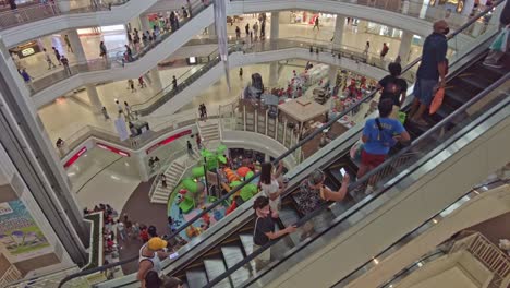 En-El-Interior-Del-Popular-Centro-Comercial-Alaya-En-La-Ciudad-De-Cebú,-Visayas,-Filipinas