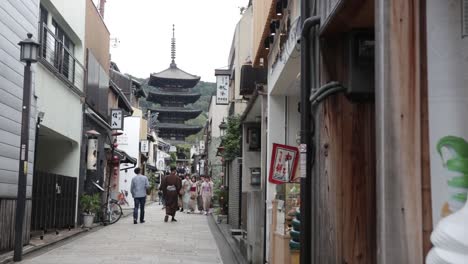 Der-Ikonische-Tempel-Von-Kyoto-–-Der-Toji-Tempel