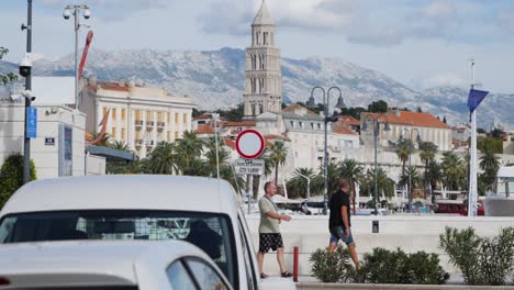 Split-Saint-Domnius-Turmglocke-Von-Der-Straße