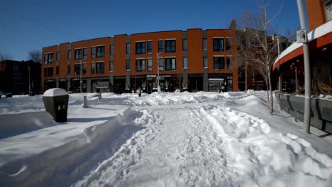 Lapso-De-Tiempo-Pov-A-Través-De-Caminos-Helados-De-Ile-De-Montreal-Durante-El-Invierno-En-Un-Día-Soleado