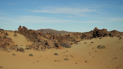 Sandiges,-Felsiges-Ödland-Im-Teide-Nationalpark,-Teil-Eins