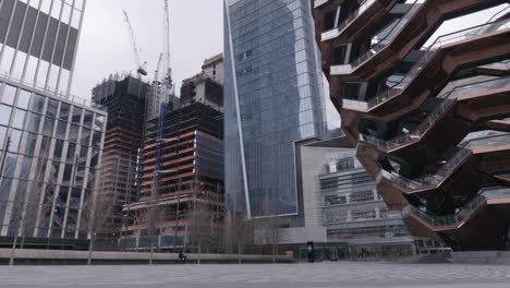 Empty-plaza-at-Hudson-Yards-Vessel-during-coronavirus