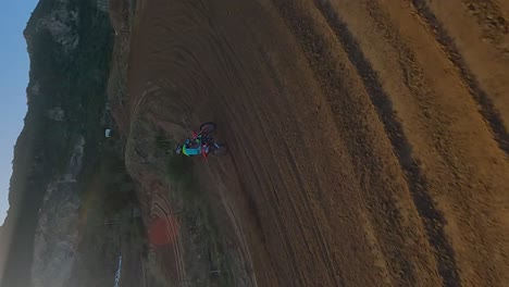 Vertical-format:-Dynamic-spinning-FPV-camera-chases-motocross-racer