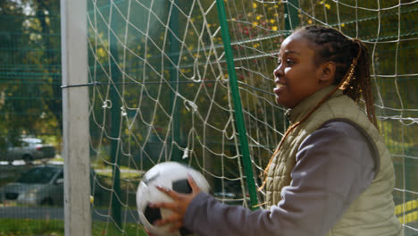 Mujeres-Jugando-Futbol