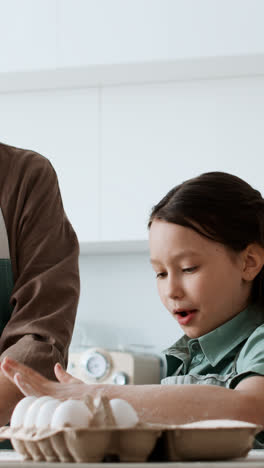 Grandma-and-girl-baking