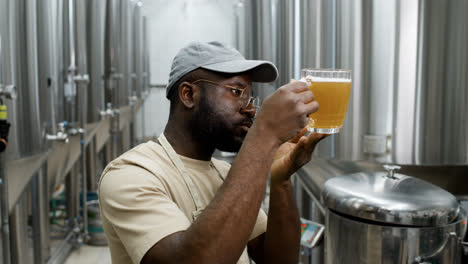 Man-working-at-beer-factory