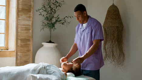 Woman-getting-a-massage
