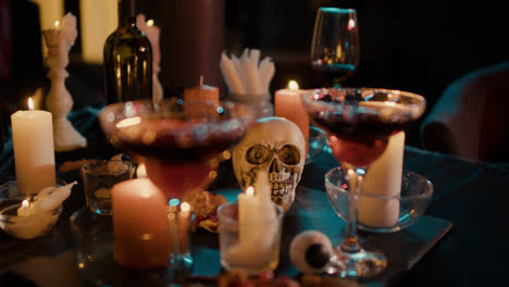 Close-up-view-of-Halloween-table-setting