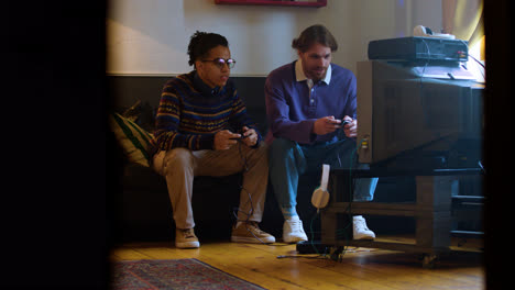 Two-men-playing-videogames