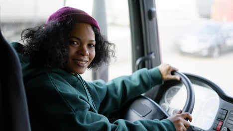 Woman-posing-in-the-truck