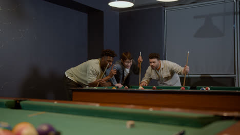 Happy-men-playing-snooker