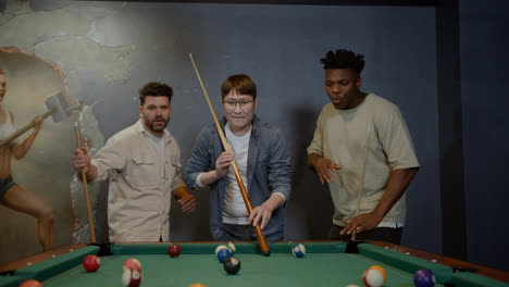 Happy-men-playing-snooker