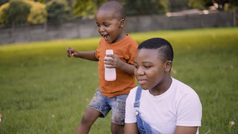 Family-spending-time-outdoors