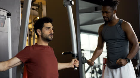 Brunette-man-working-out