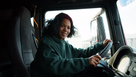 Woman-posing-in-a-truck