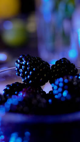Bowl-of-blackberries