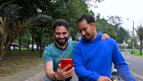 Two-men-walking-at-the-park