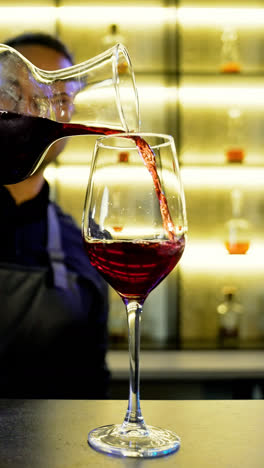 Bartender-pouring-wine