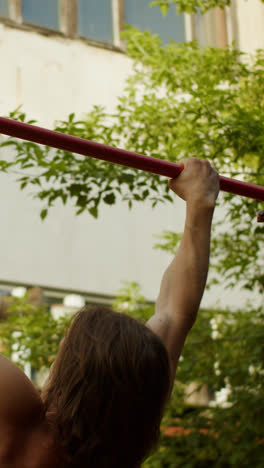 Person-doing-parkour