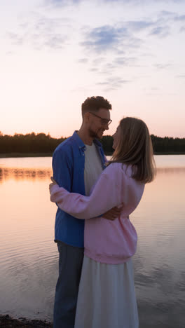 Romantic-couple-by-the-lake