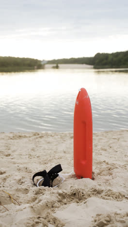 Male-lifeguard-at-the-beach