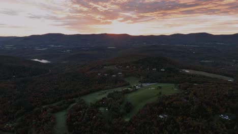 Evening-Over-Hilly-Golf-Course-In-Autumn-In-Vermont,-USA