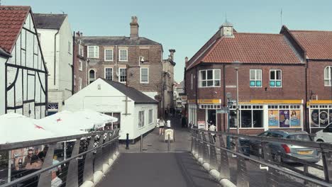 Nostalgisches-Video-Der-Geschäftigen-Stadt-Boston-In-Lincolnshire,-Einer-Marktstadt-Und-Binnenhafen