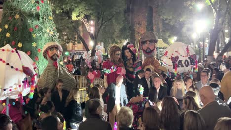 Foto-De-Invitados-Y-Fiesta-De-Una-Boda-Pública-En-San-Cristóbal-De-Las-Casas-México.