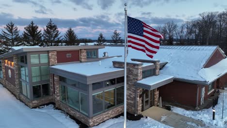 American-flag-at-municipal-government-building