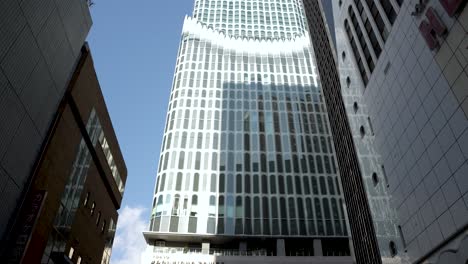 Iconic-Tokyu-Kabukicho-Tower.-Tilt-Up-View