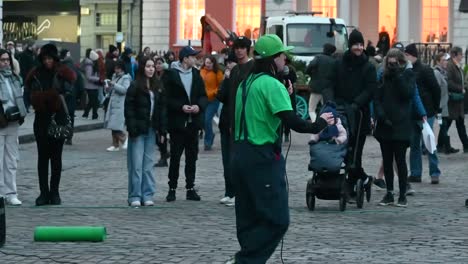 Actuando-En-Covent-Garden,-Londres,-Reino-Unido